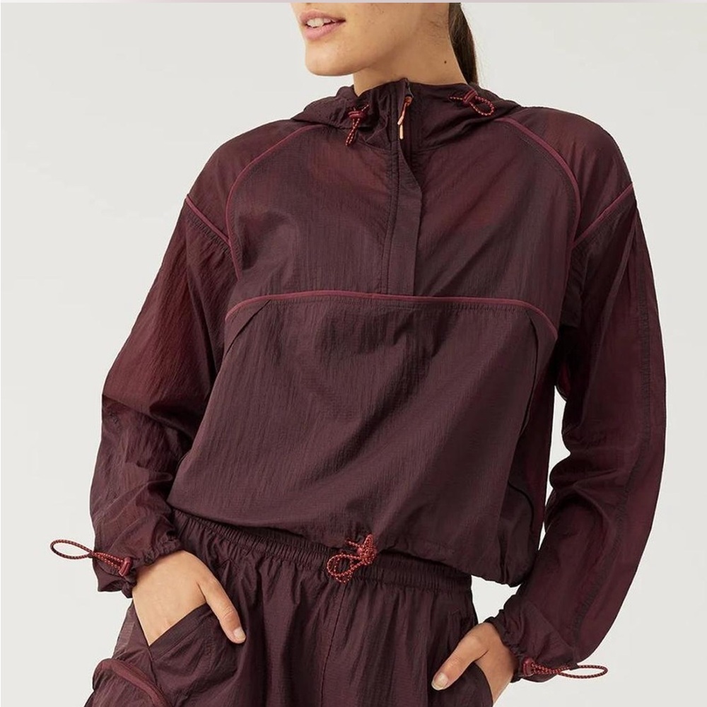 ISO - Outdoor Voices - Windbreaker Pullover